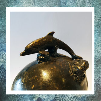 keepsake-miniurn-bol-brons-gedenkobject-dolfijn