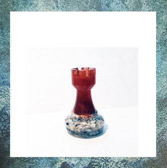 mini-urn-keepsake-schaakstuk-met-asverwerking-schaakbord-schaakstukken-toren