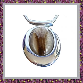 assieraden-haarlok-ketting-hanger-haarlokje-in-sieraden-juwelen-juweeltje-asbestemming-gedenksieraden-haarlokhanger-rvs-ovaal