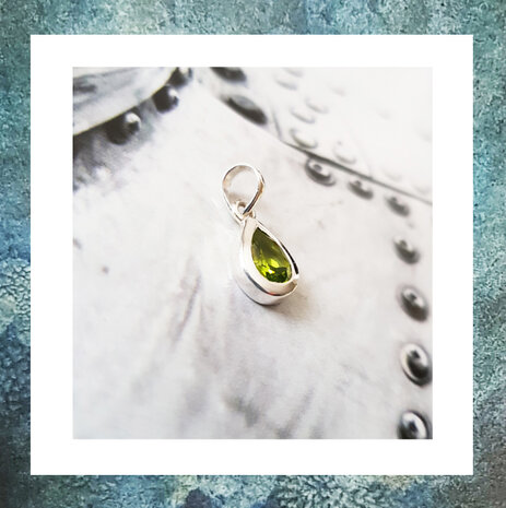 gedenksieraadsieraad-asketting-ashanger-as-in-sieraden-juwelen-juweel-asbestemming-zilver-peridot