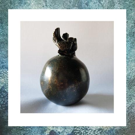 mini-urn-brons-vogeltjes-keepsake-duiven_klein-urne-pigeons-doves
