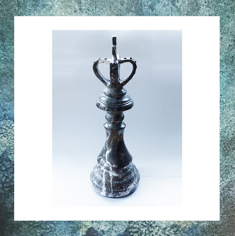 mini-urn-polystone-koning-grijs-gemarmerd-schaakstuk-schaakbord