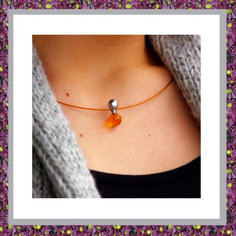 assieraden,assieraad ketting,ashanger,gedenksieraden,asjuweel,gedenksieraad,asverwerking in sieraad,rouwsieraden,uitvaartwinkel